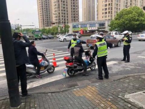 电瓶车又有人骑电瓶车被自己坑了，驾照扣19分！这几种情况千万要注意