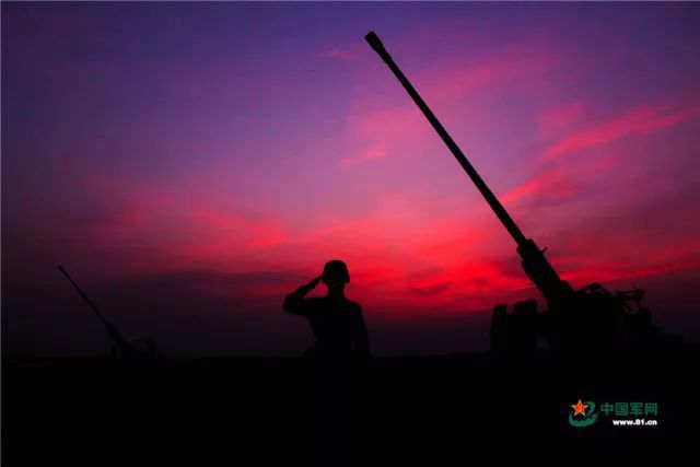 ��Ӣ�۵�����(y��n)���߅Ⱥ��r��Ո��Ҫ��ӛ������������