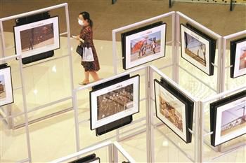 摄影|《百名摄影师聚焦COVID-19》摄影展开幕