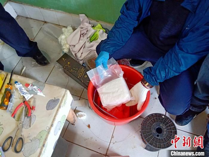 毒品@特大网络贩毒团伙在20余省市发展代理商 涉案人员140余人