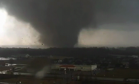 「龙卷风」龙卷风袭击美国阿肯色州 6人受伤 多处建筑被毁