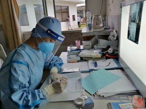 非洲大陆|在非洲最富庶国家，这家只有门诊的医院为何最受欢迎？