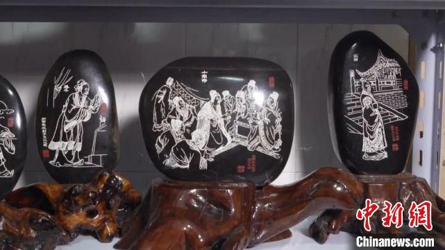 三国浙江七旬老人的真心“石”意：历时5年刻画三国江湖