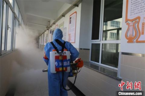 『小班化』校领导陪餐、小班化教学 内蒙古做足防疫“功课”迎开学