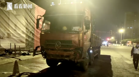 法制顶格处罚！司机闯红灯撞飞轿车 逃逸找儿子顶包