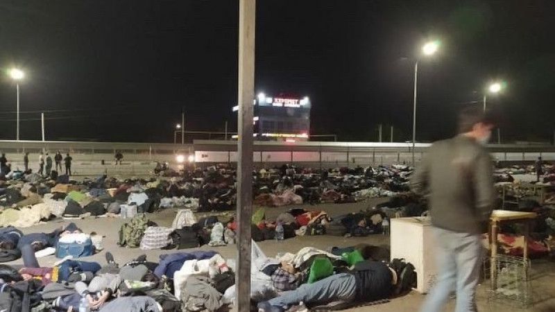 肺炎|哈萨克斯坦新增近2000例新冠肺炎确诊病例 边境地区约3000人滞留