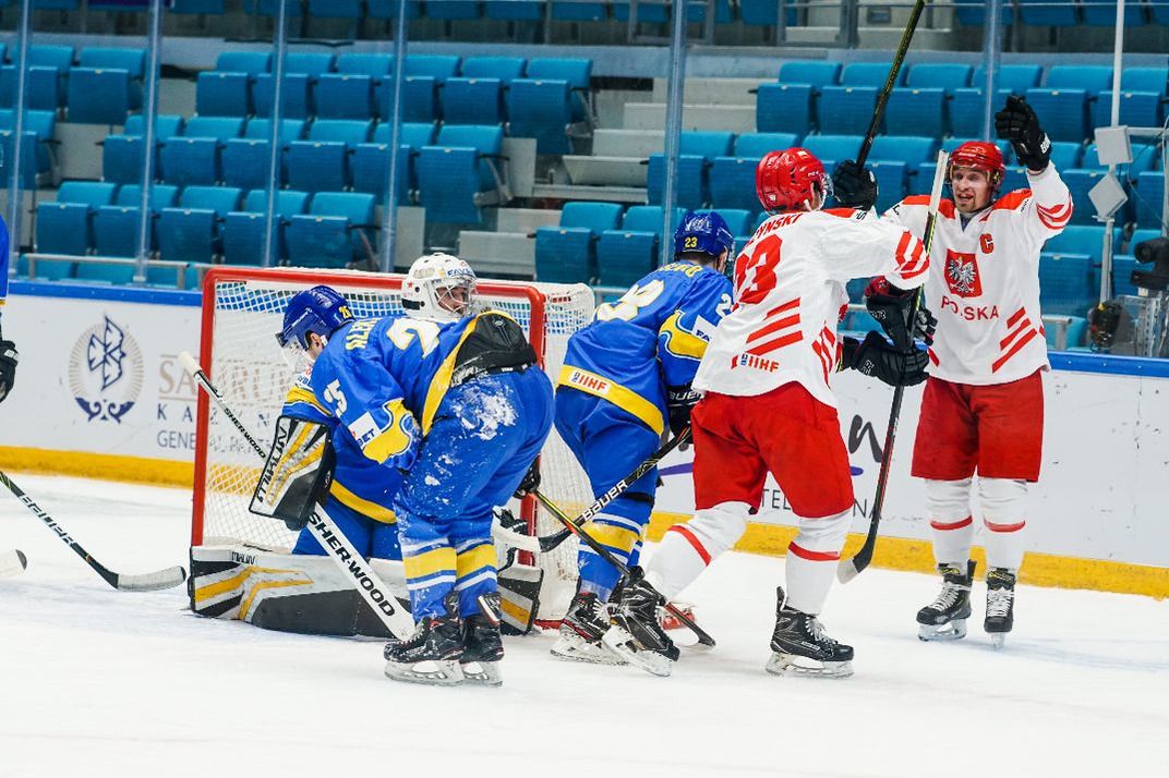 曲棍球|波兰国家曲棍球队全员完成新冠病毒检测 共13人确诊