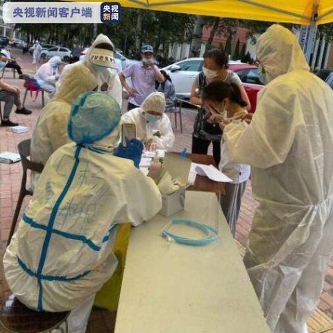 法律|插队打人被拘！大连警方查处42起涉疫类案件