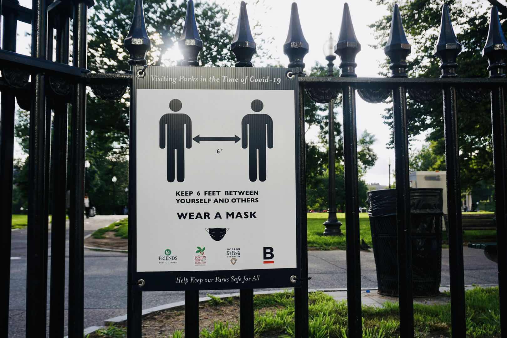 口罩|美国病毒专家：佩戴口罩可以减少7万人的死亡