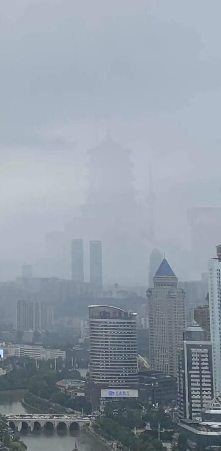 |贵阳惊现“海市蜃楼”？气象专家解释