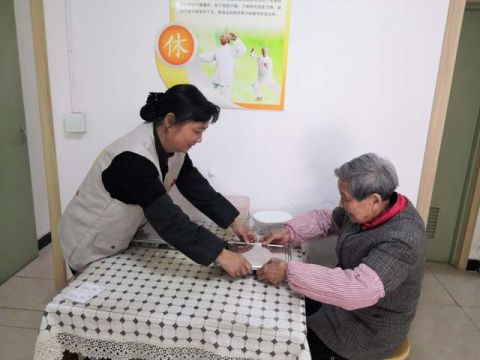 「靖安」暖胃更暖心 靖安佳园社区有序恢复养老社老年助餐服务