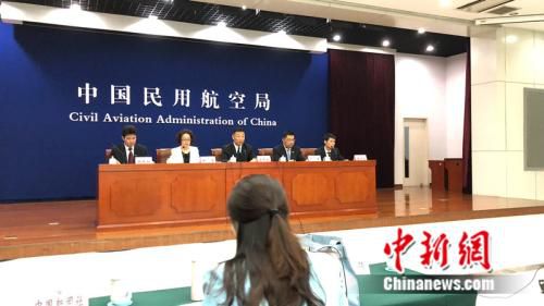 民航局通报川航事件:脱落的风挡玻璃为该机原