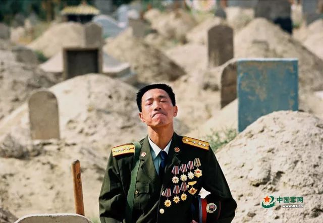 ��Ӣ�۵�����(y��n)���߅Ⱥ��r��Ո��Ҫ��ӛ������������