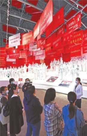 |英雄城抗疫画面让人触景生情 逼真场景令观者泪目