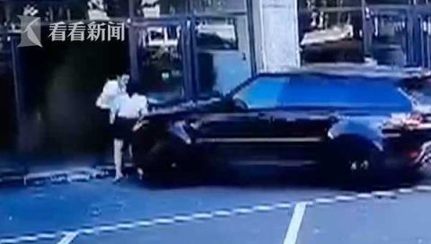 路虎|3次驾路虎车撞陌生人拒不道歉 司机：一条命多少钱？