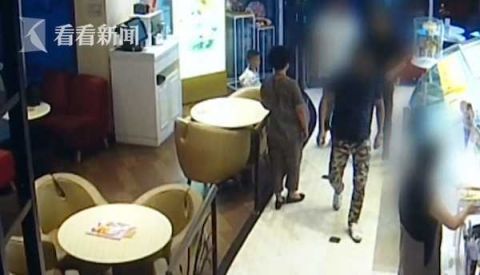 孕妇|男子当众猥亵孕妇 之后的举动更是让人匪夷所思