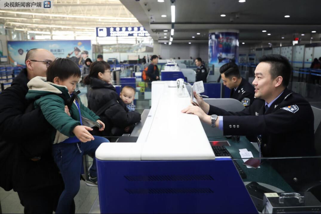 国家移民管理局:2018年全国边检机关检查出入