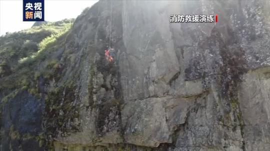 |应急管理部消防救援局：让高精尖装备成为消防救援队伍的尖刀利器