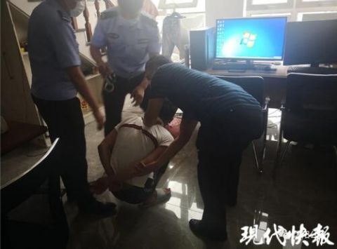 法制|小伙被“女友”拉黑后崩溃：谈了几个月才知他是男人