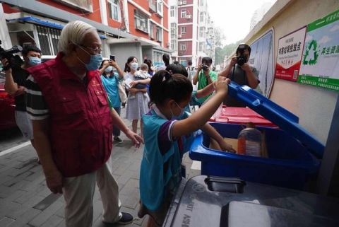 垃圾分类|朝阳发起“垃圾分类老少同行”活动