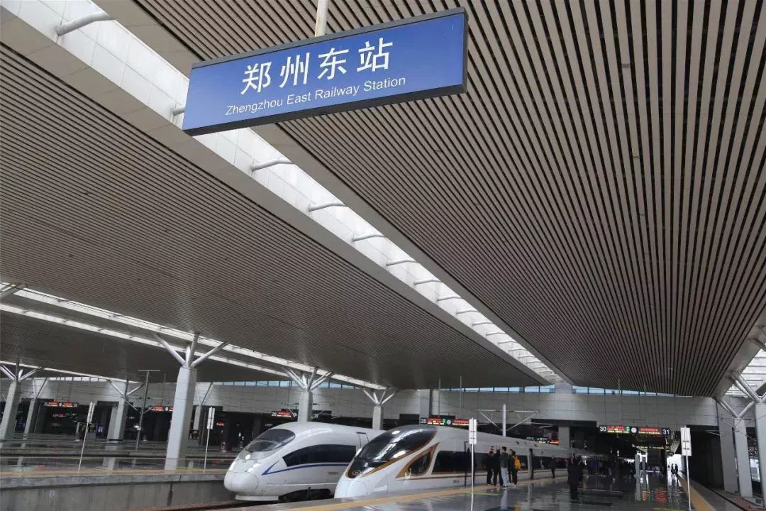 郑州高铁站进站图片