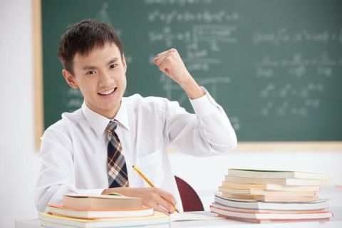 大学|这三所211大学容易被忽略，报考人少，可以捡漏