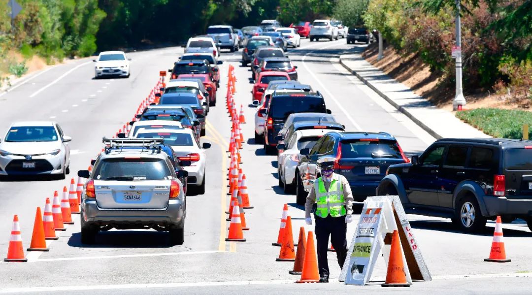 白宫|美国确诊病例已破500万 白宫还在重复那些抗疫“昏招”