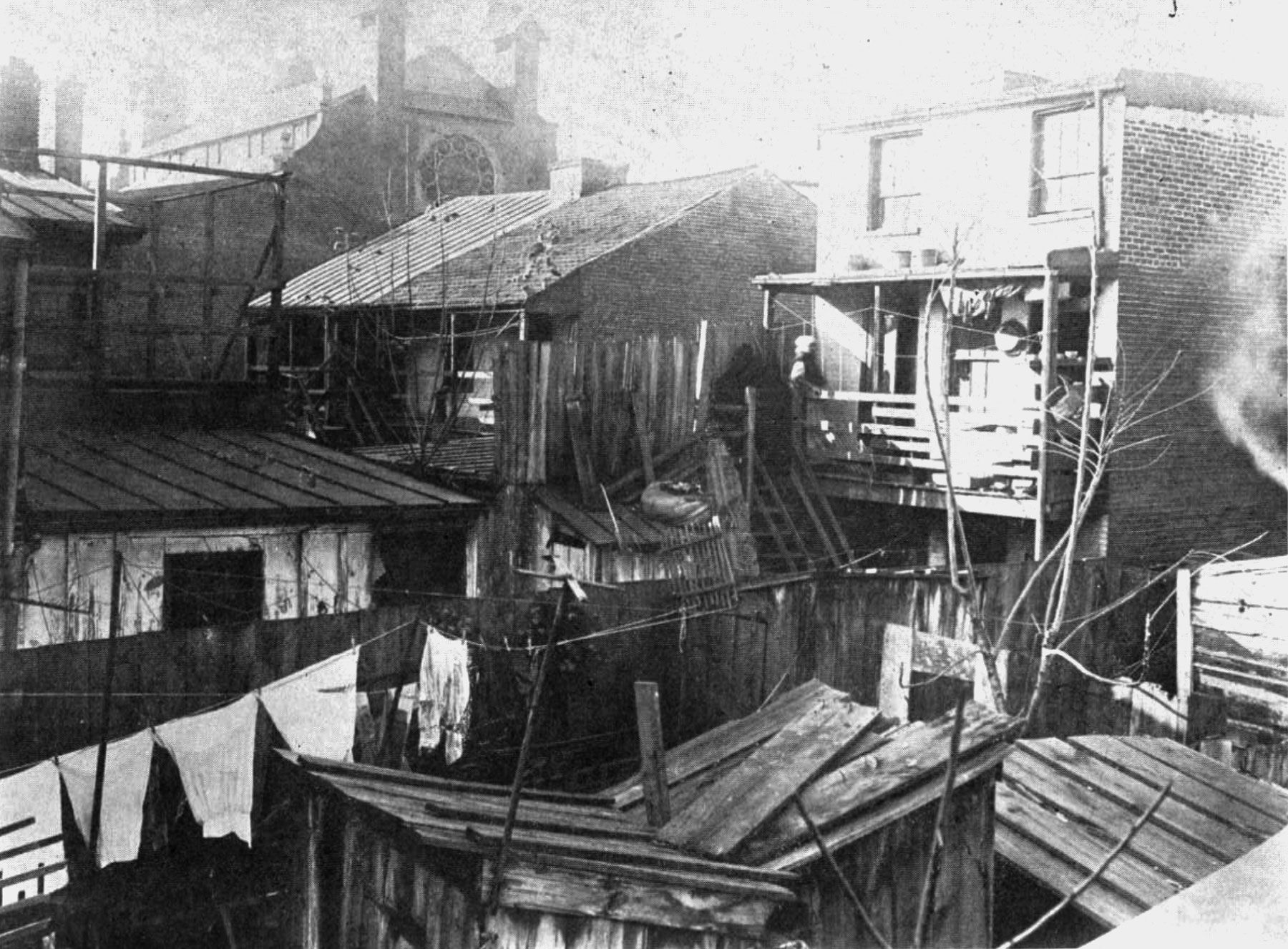 |美国疫情凸显的种族危机 百年难消？