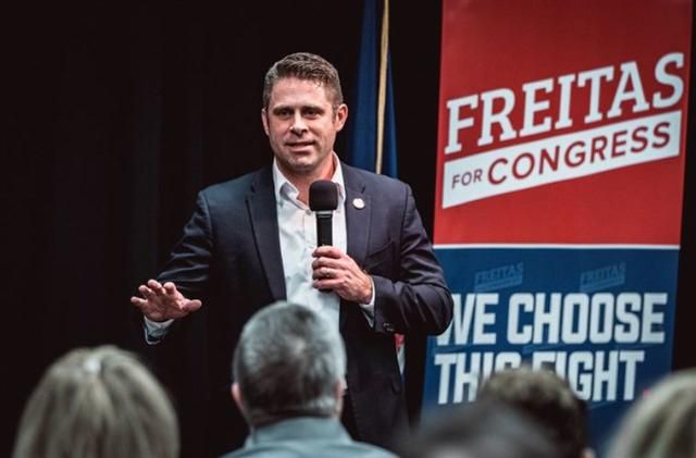 |美国政客公开叫卖“中国制造”口罩暗示“中国病毒”，遭批