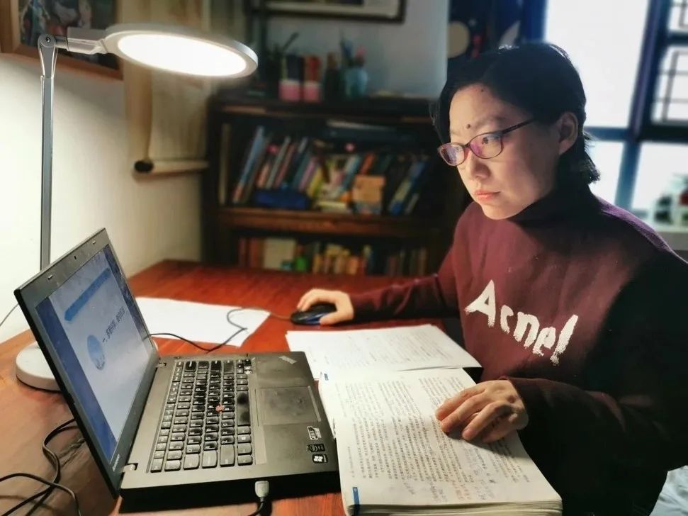 音乐学院赵博老师的单簧管教学,乐器视频齐上阵,在线为学生展示细节