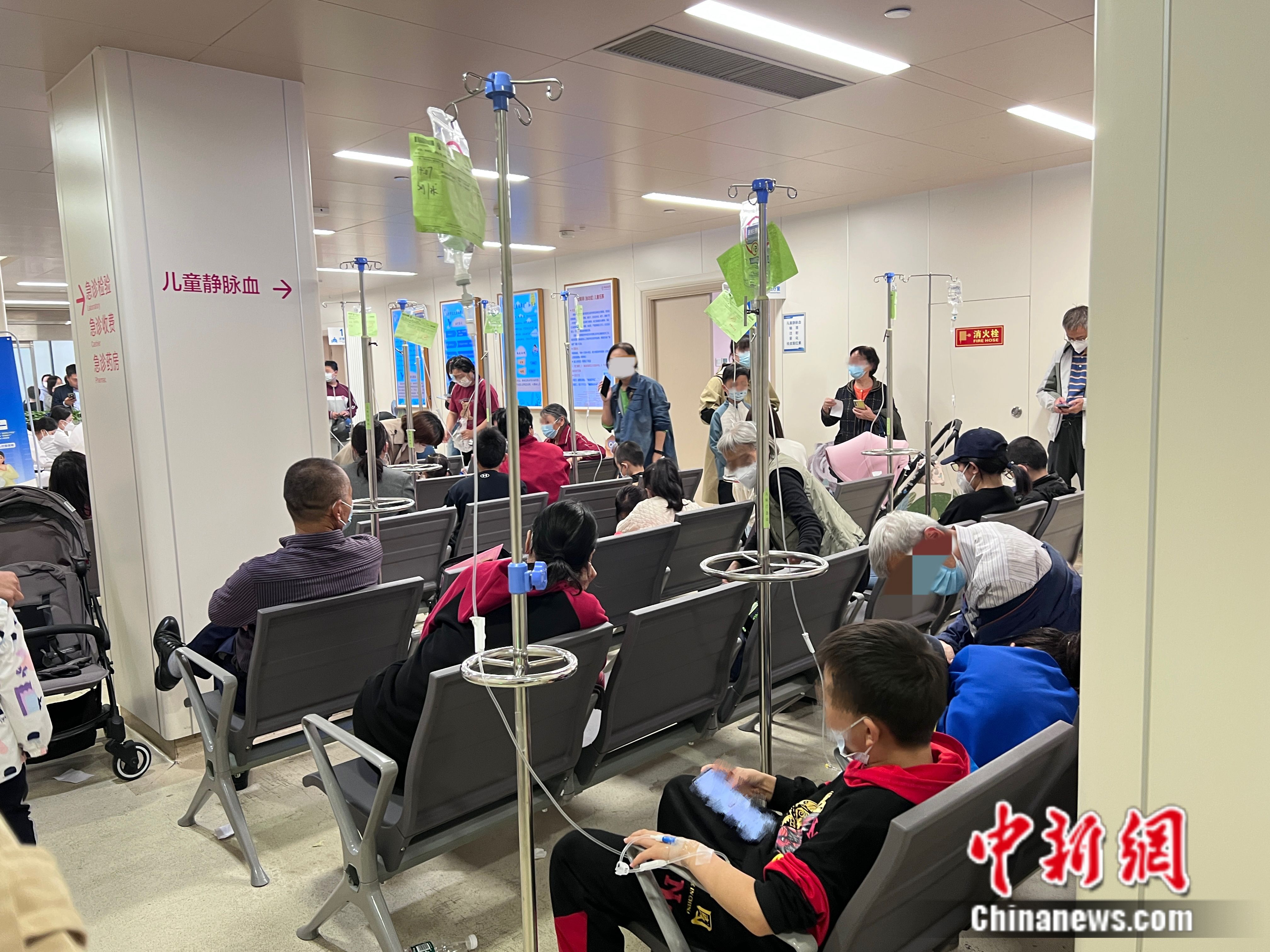 多地医院门急诊排长队这个秋冬又是发热高峰