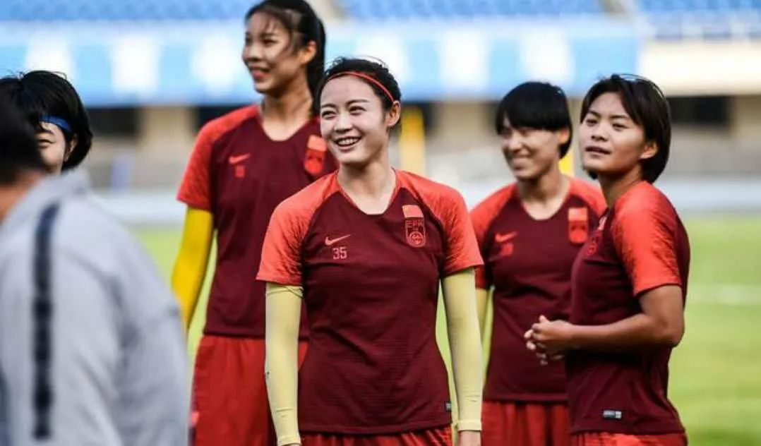 开封第一人22岁王莹踢进女足世界杯