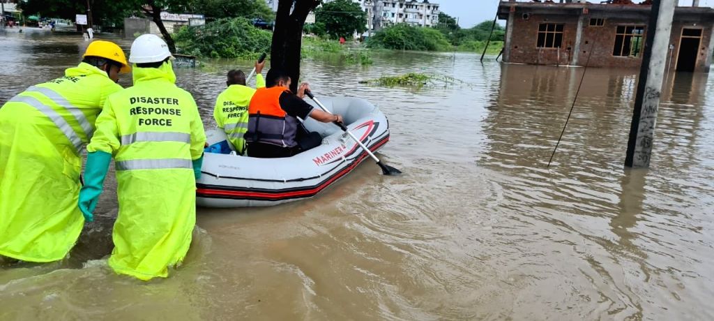 国际社会|印度特伦甘纳邦一船只倾覆 9人获救4人失踪