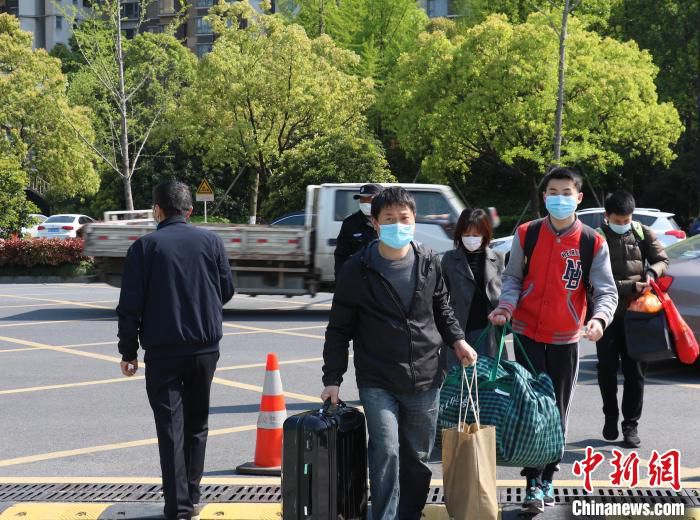 大学@浙江多所高校公布返校时间 浙大于26日起分批返校