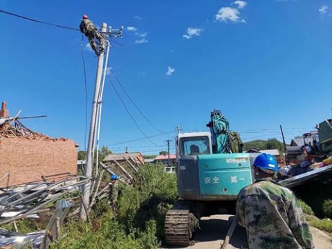 庄稼|黑龙江密山一地遭龙卷风袭击！68户民房受损，1590亩庄稼受灾