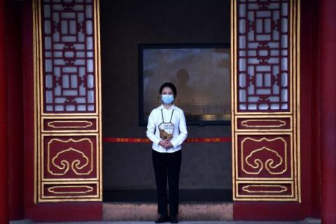 故宫博物院|故宫室内常设展厅恢复开放，参观需戴口罩，观众“主播”多