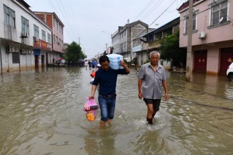固镇|组图 | “孤岛”水退后 安徽固镇部分居民开始返家