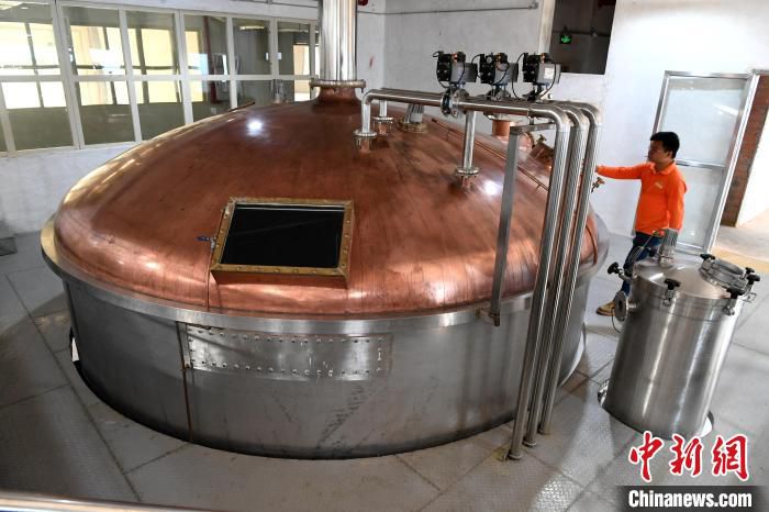 威士忌通讯：台商吴松柏：用“高度”换“纬度” 打造闽南威士忌小镇