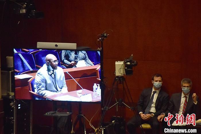 听证会弗洛伊德之弟出席美国会听证会 呼吁警察系统改革“结束黑人痛苦”