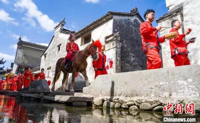 浙江宁海再现“十里红妆”嫁女 宁海宣传部供图