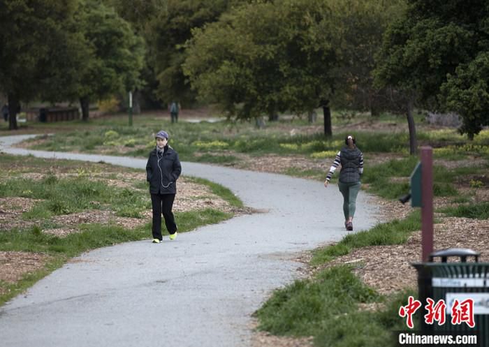 『』全球战“疫”：旧金山湾区6英尺的“间距”生活