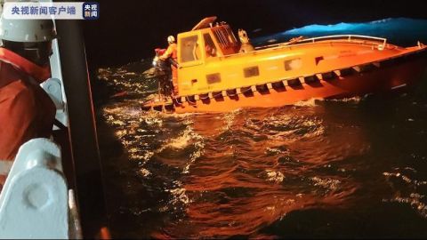 @福建平潭一货轮货仓进水 5名落水队员已全部获救
