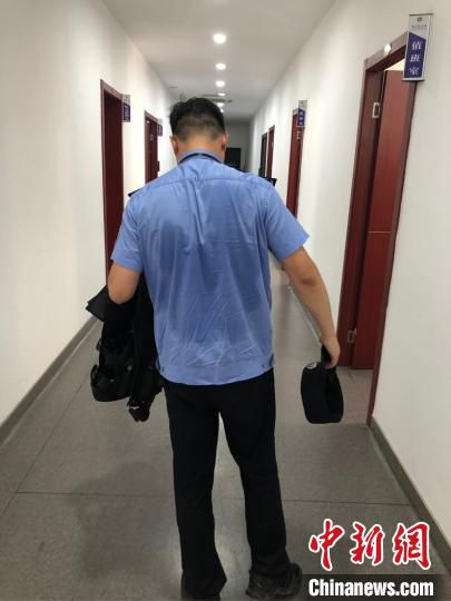 唐娟|敲门65次 常州一人民调解员送录取通知书“回家”