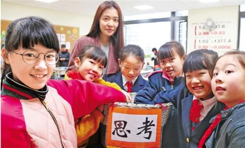 男生应谦让女生吗？ 一道小学哲学题引发三方大辩论