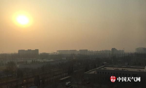 今年首轮大范围雾和霾持续 华南重回20℃