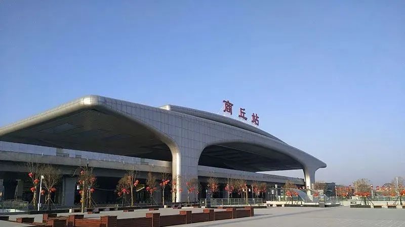 据了解,京雄商高铁雄安新区至商丘段是京港台通道的重要组成部分,线路