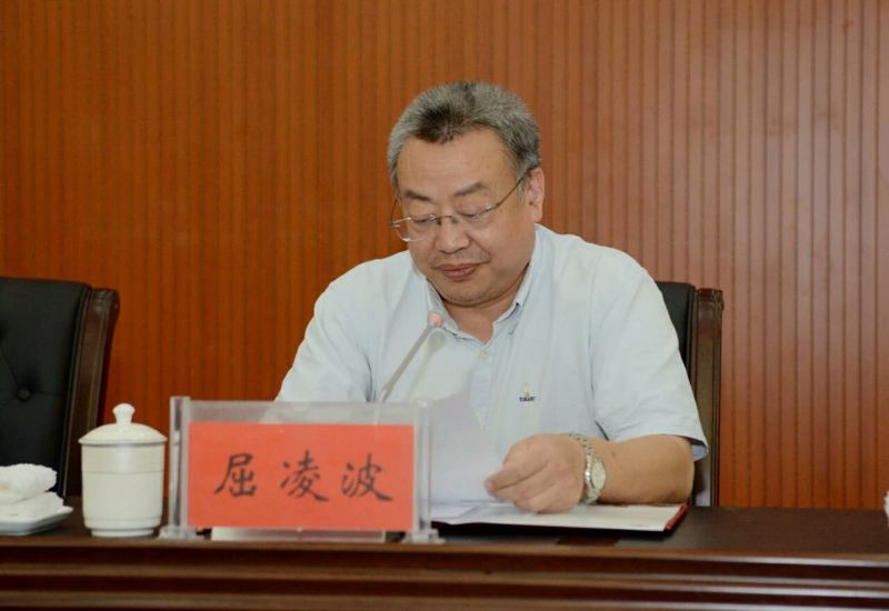 山东省法学会党内法规研究会会长,山东大学法治中国研究所所长肖金明