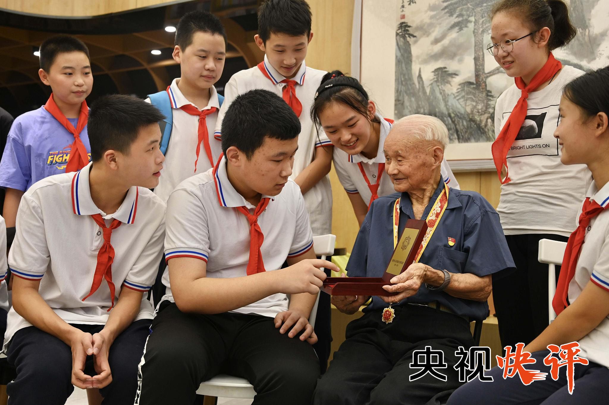 时政|央视快评：办好思政课 讲好思政课