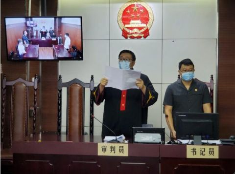 美容|楼道里捡个箱子卖废品 没想到惹来官司赔了一万多