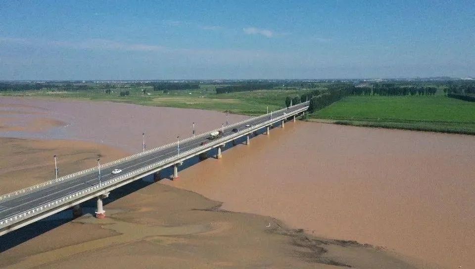 铁路,公路,飞机等新型交通运输方式的出现,进一步冲击着黄河航运